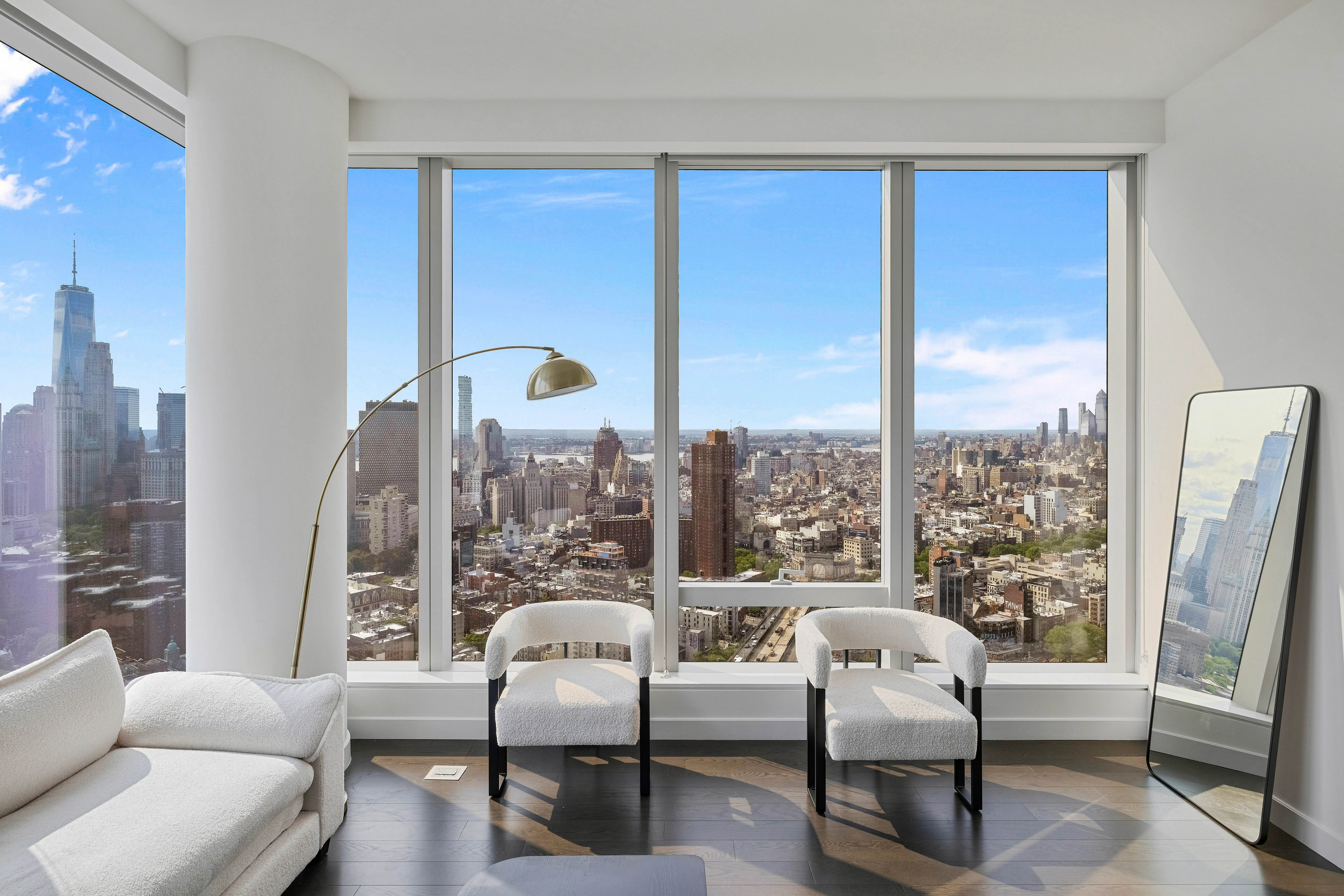 252 South St — Residence 49L