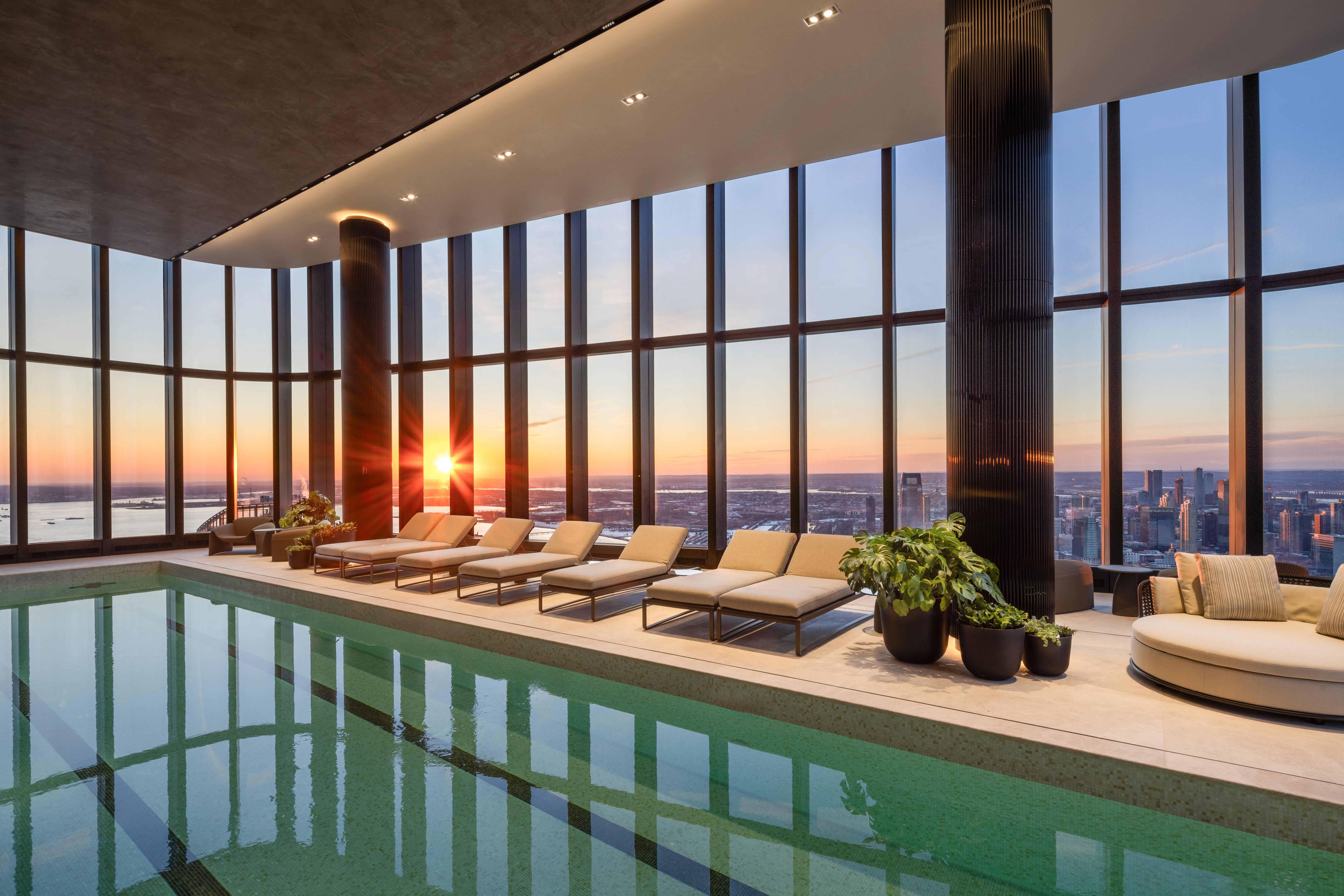 125 Greenwich St — Residence 68D